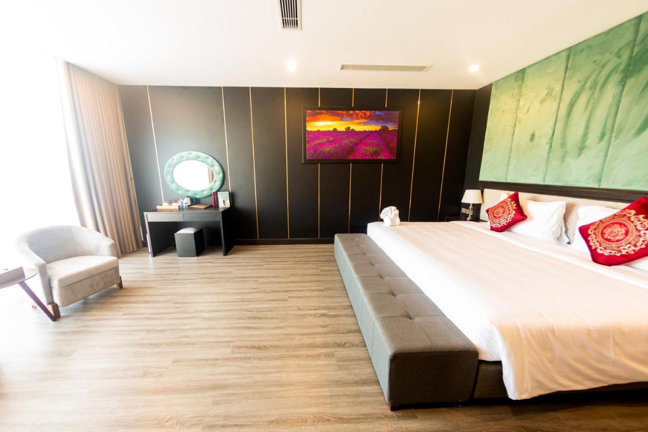 Diamond Hotel Van Don Cam Pha Eksteriør billede